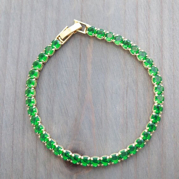 Green Emerald CZ Diamond Style Tennis Bracelet 18k Gold Plated Copper - Picture 3 of 4